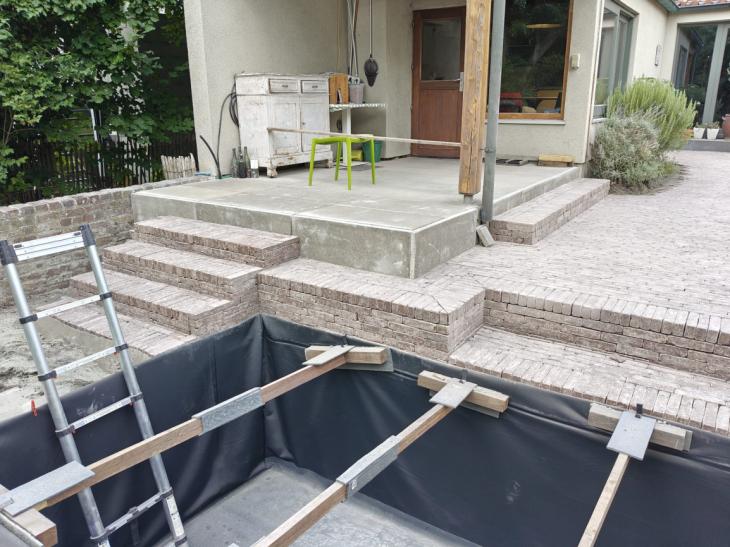 Fundament terras trap uit Kleiklinker uitbreiding terras